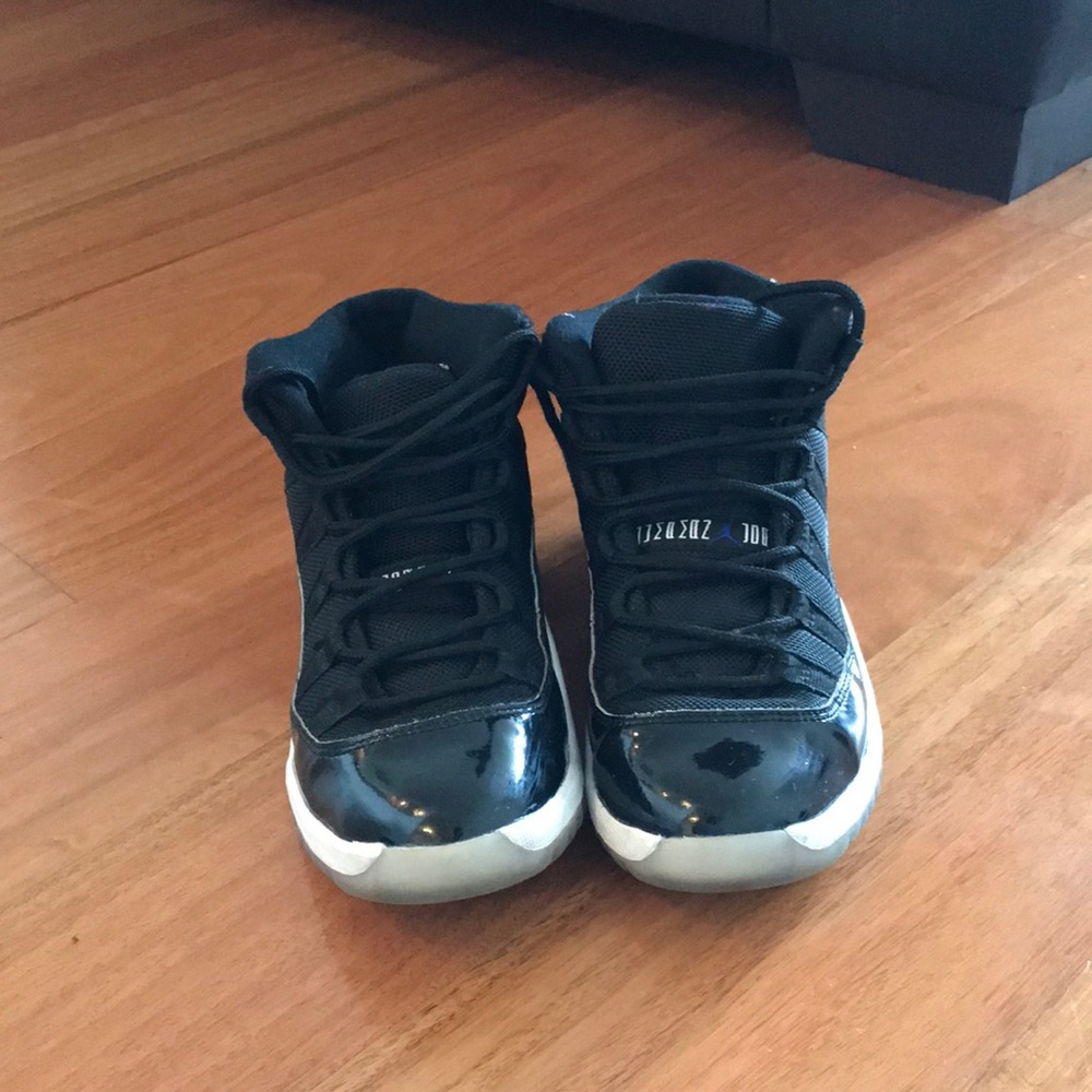 Kids Jordan’s retro 11